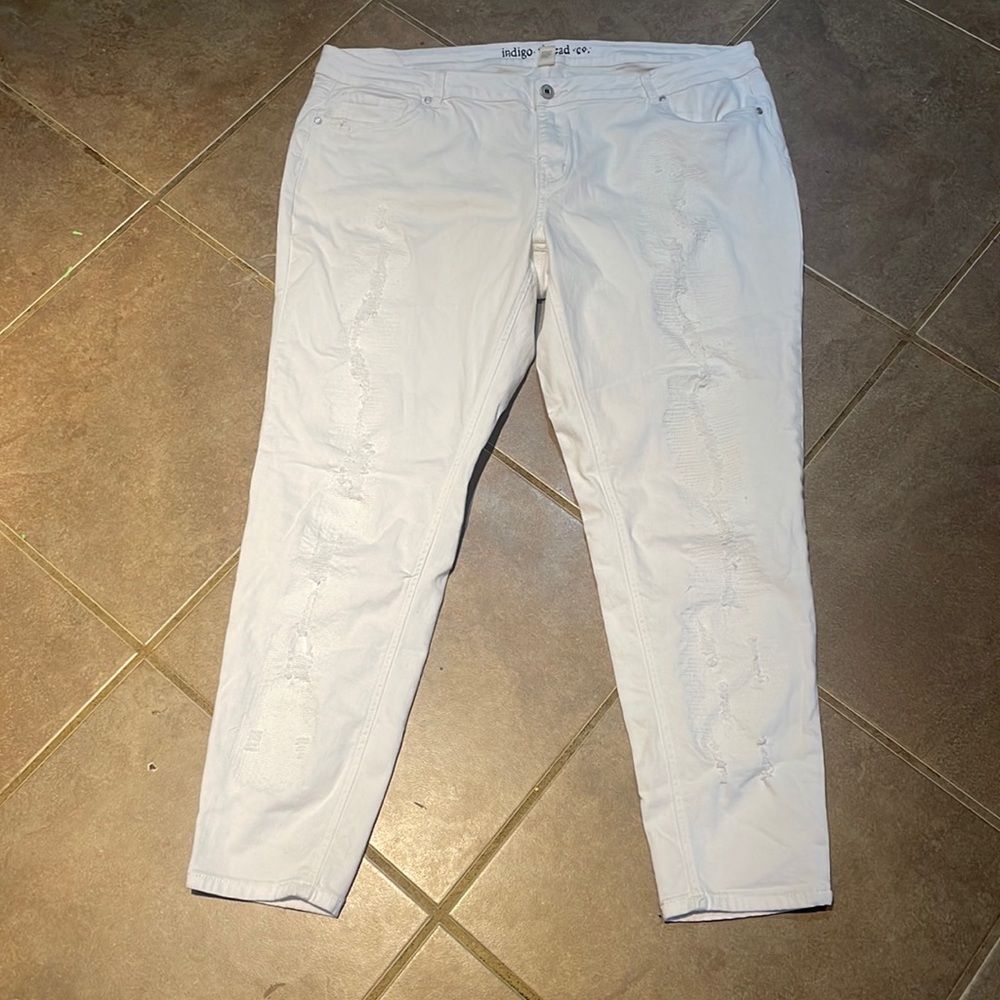 Indigo Thread High Rise Jeans! 22W
